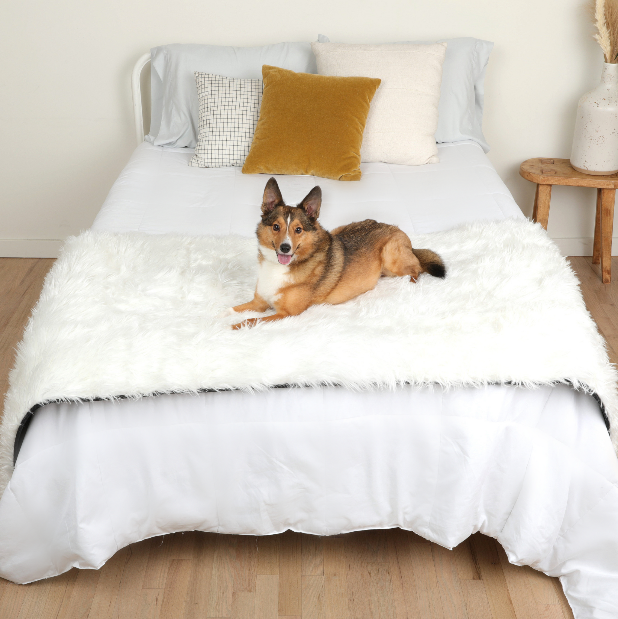 PupProtector™ Waterproof Bed Runner - Polar White
