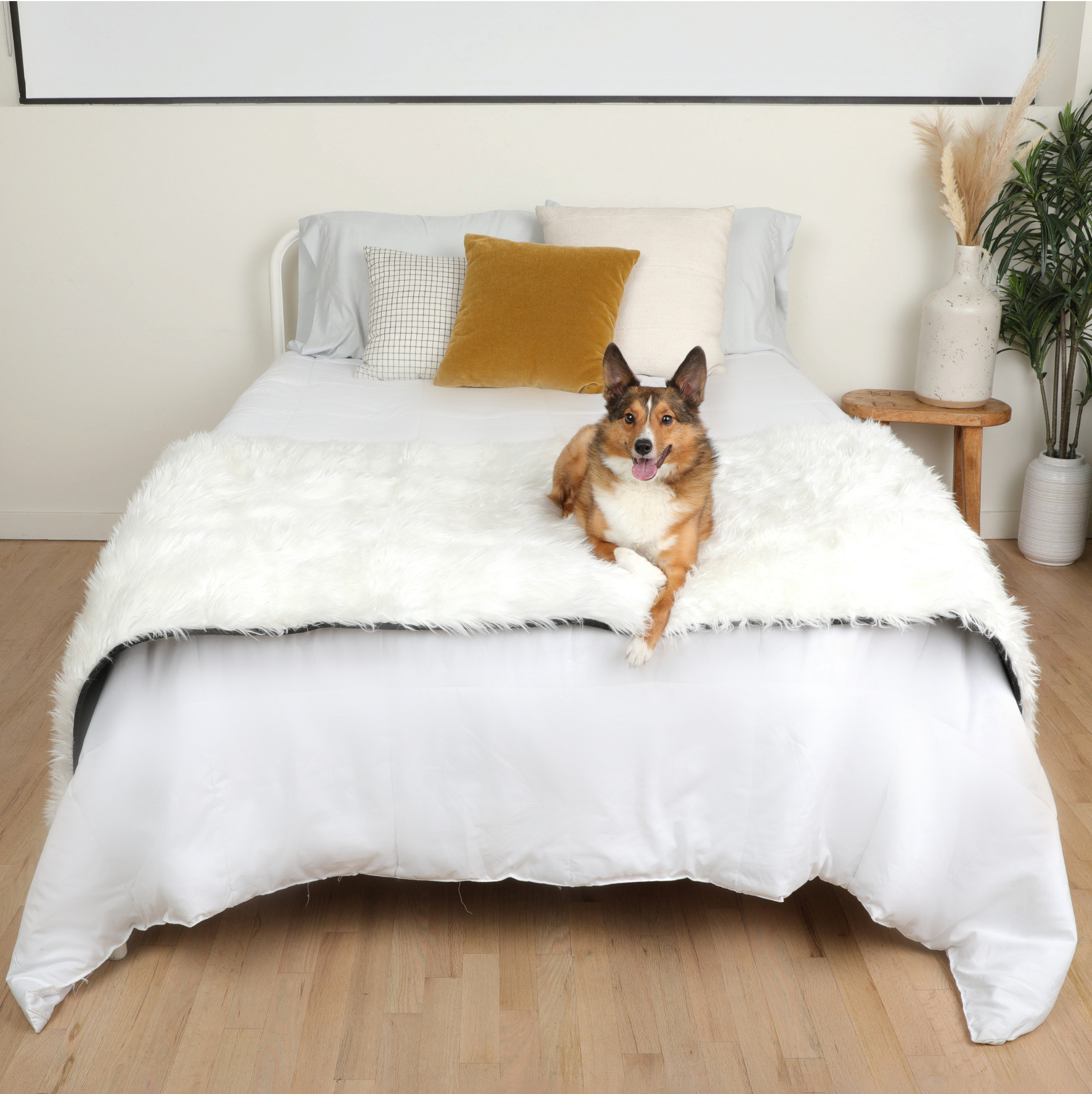 PupProtector™ Waterproof Bed Runner - Polar White