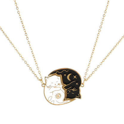 Black & White Hugging Cats Necklace - Adorable Design for Cat Lovers
