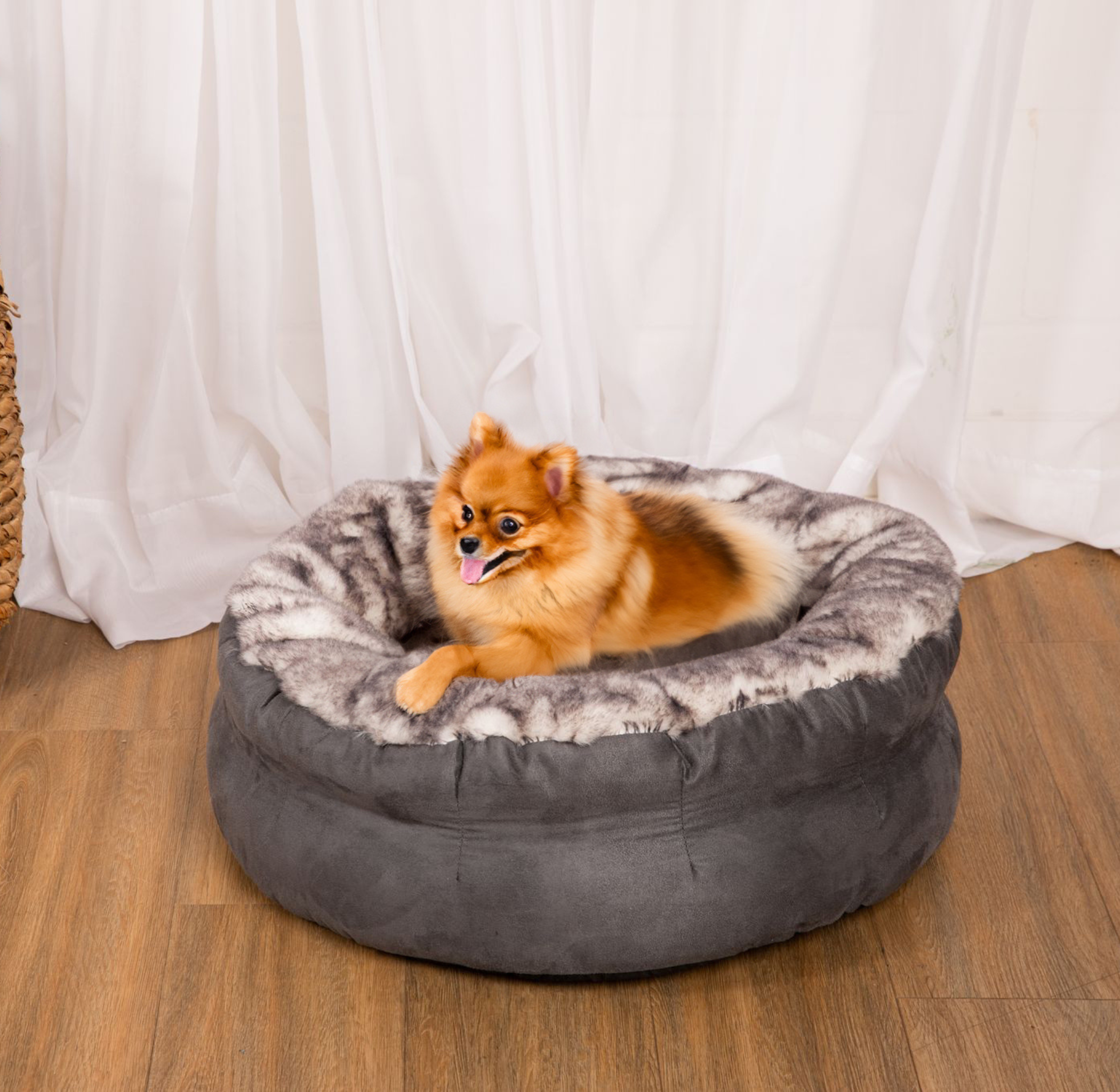PupPouf™ Luxe Faux Fur Donut Dog Bed - Ultra Soft Chinchilla